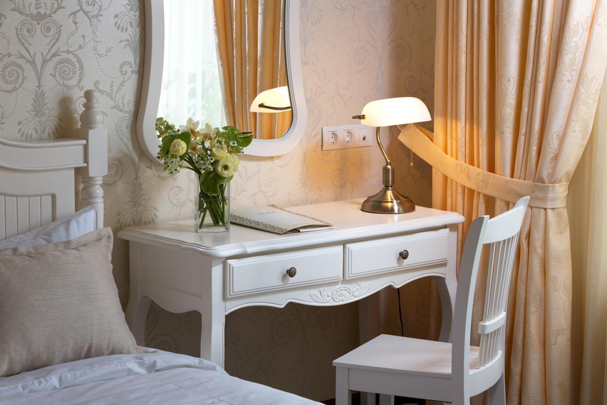 De Gaulle Boutique Hotel Charkov Buitenkant foto