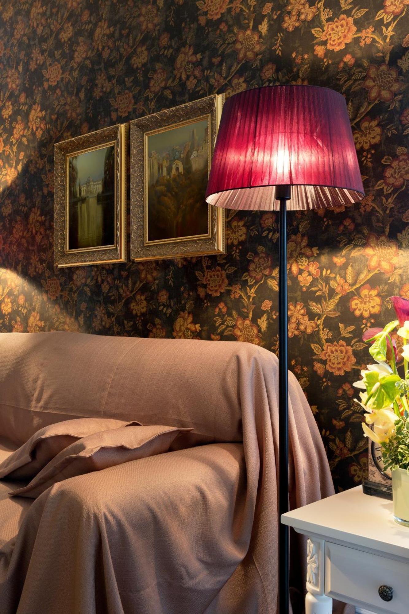 De Gaulle Boutique Hotel Charkov Buitenkant foto
