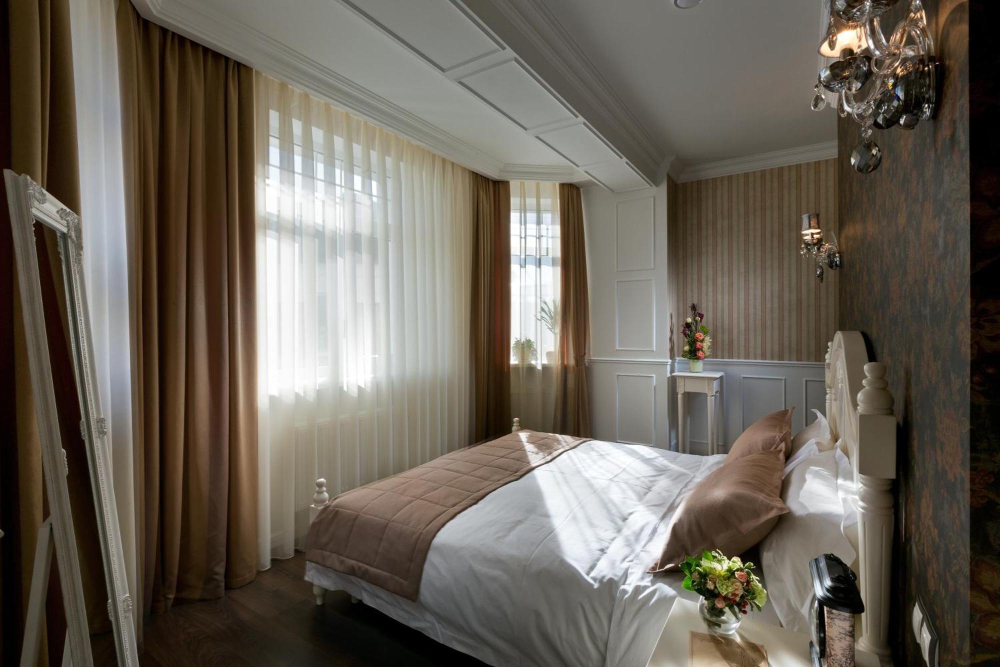 De Gaulle Boutique Hotel Charkov Buitenkant foto